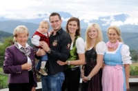 Gastgeberfamilie in der Alpenrose